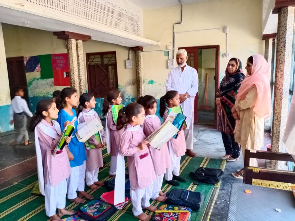 Students of Allama Iqbal School Jatlan.